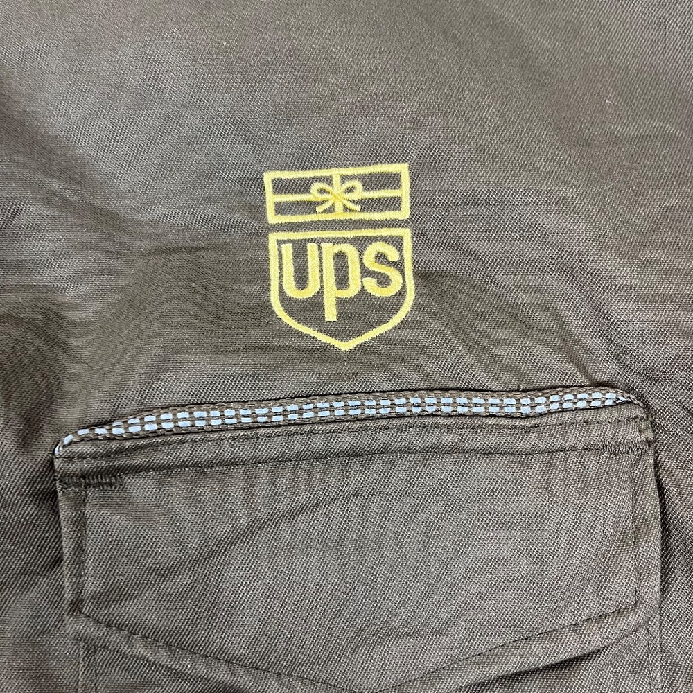 Vintage UPS United Parcel Service G.A. Rivers 1/4 Zip Quilted Jacket Reflective - Picture 2 of 4